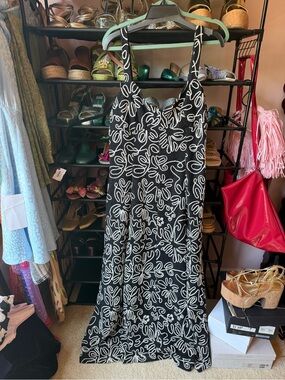 ANTONIO MELANI Black and White Floral-Outline Maxi Dress